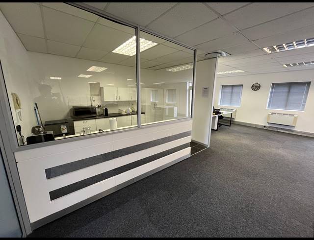 186M² OFFICE TO LET IN CENTURY CITY